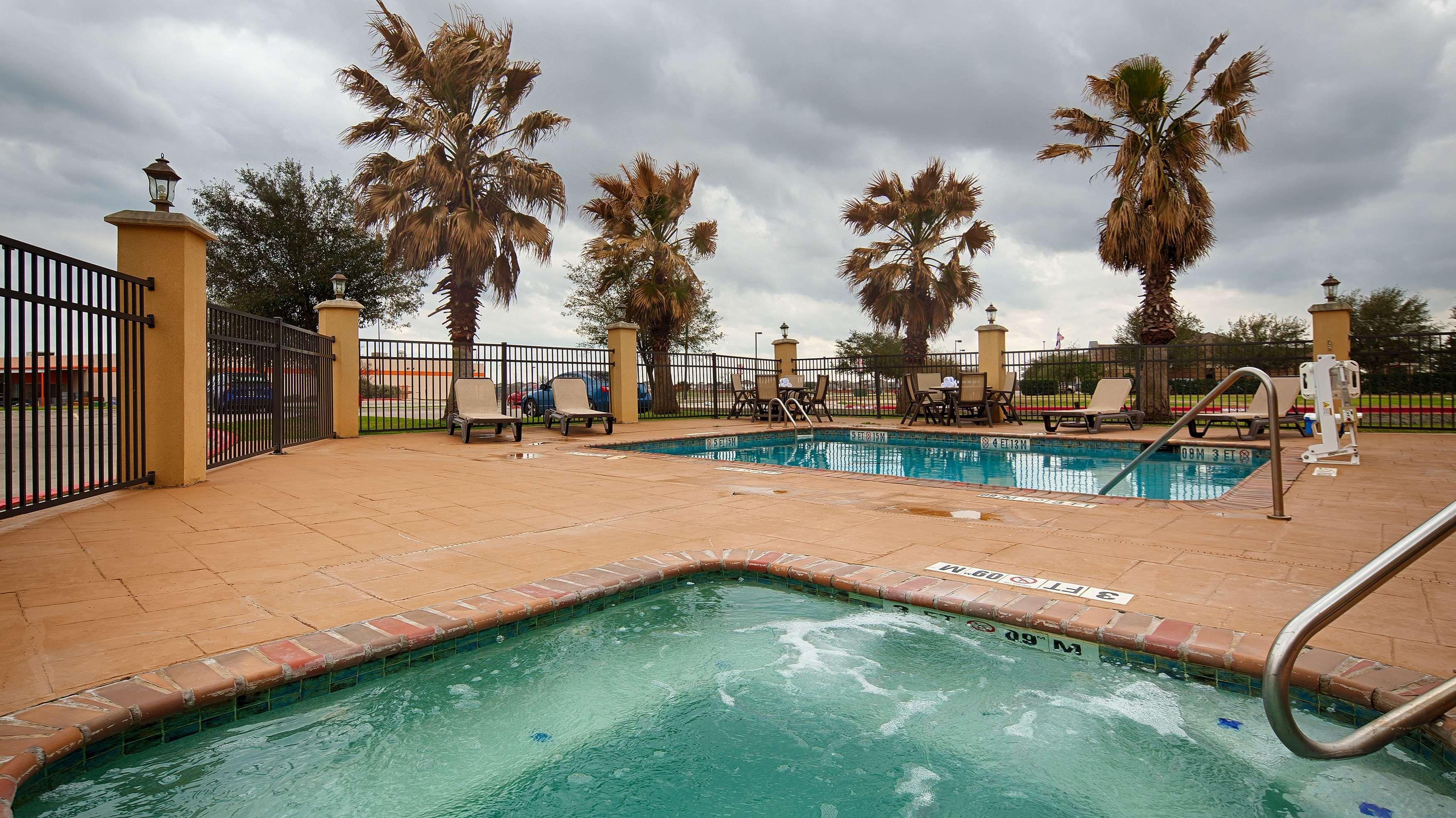 Best Western Bastrop Pines Inn Exterior foto